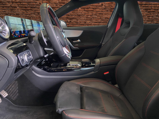 MERCEDES-BENZ A 35 AMG 4Matic-image-9