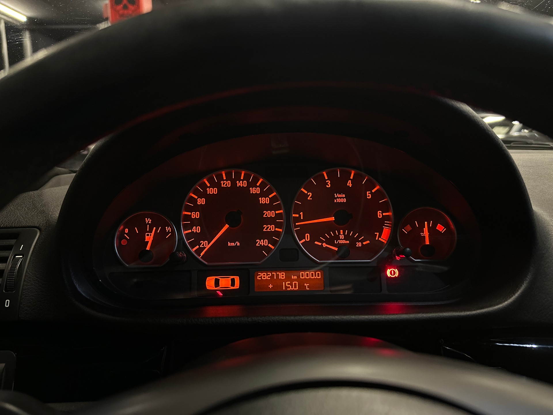 BMW 330xi / Schaltgetriebe / M-Sport Paket / Neu Lackiert / Frisch ab ü4000,- CHF Service-image-15