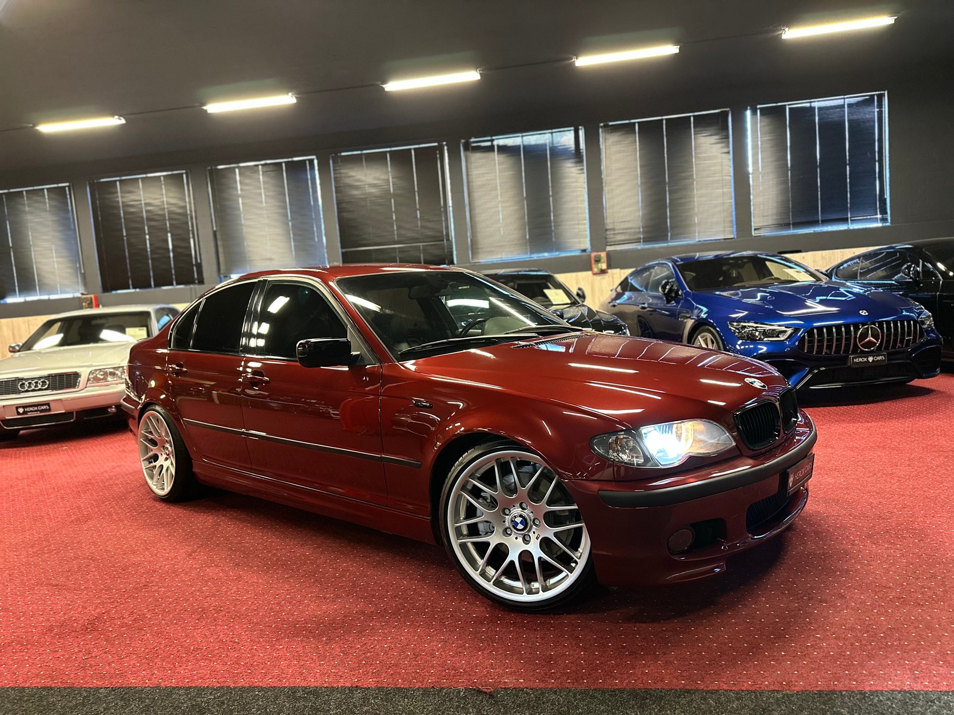 BMW 330xi / Schaltgetriebe / M-Sport Paket / Neu Lackiert / Frisch ab ü4000,- CHF Service-image-1