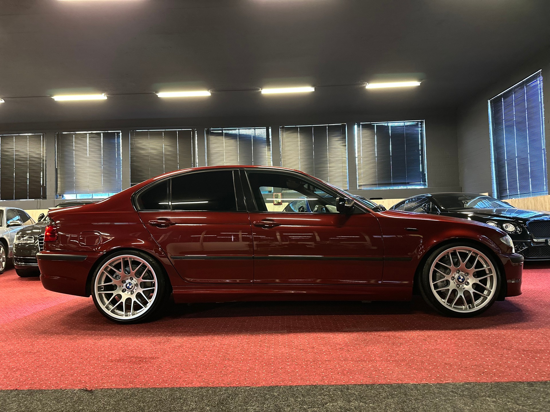 BMW 330xi / Schaltgetriebe / M-Sport Paket / Neu Lackiert / Frisch ab ü4000,- CHF Service-image-4
