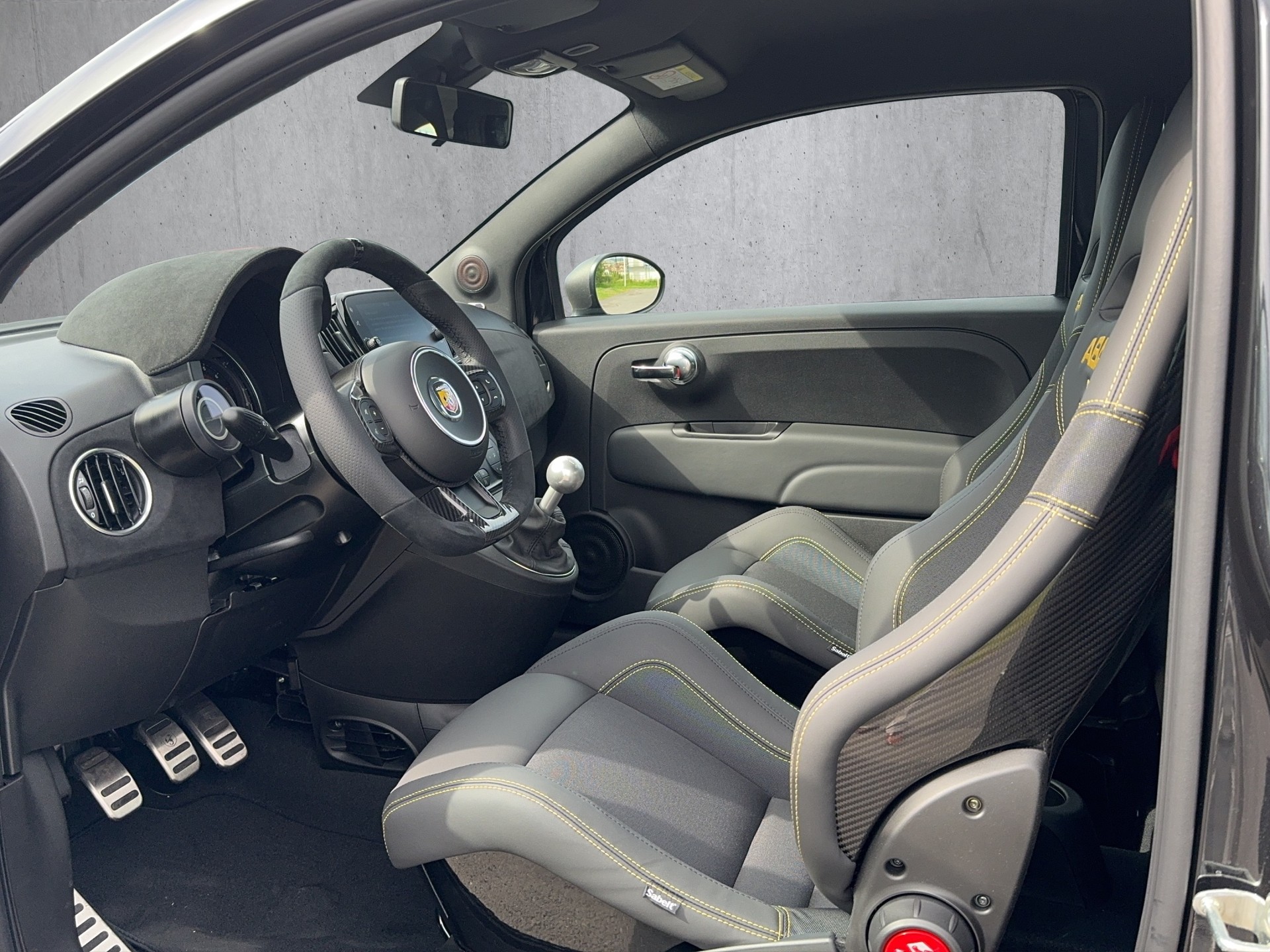 FIAT 695 Abarth 1.4 T-Jet 180 75 Anniversari-image-6