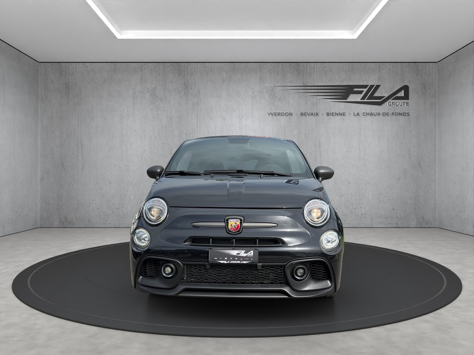 FIAT 695 Abarth 1.4 T-Jet 180 75 Anniversari-image-1