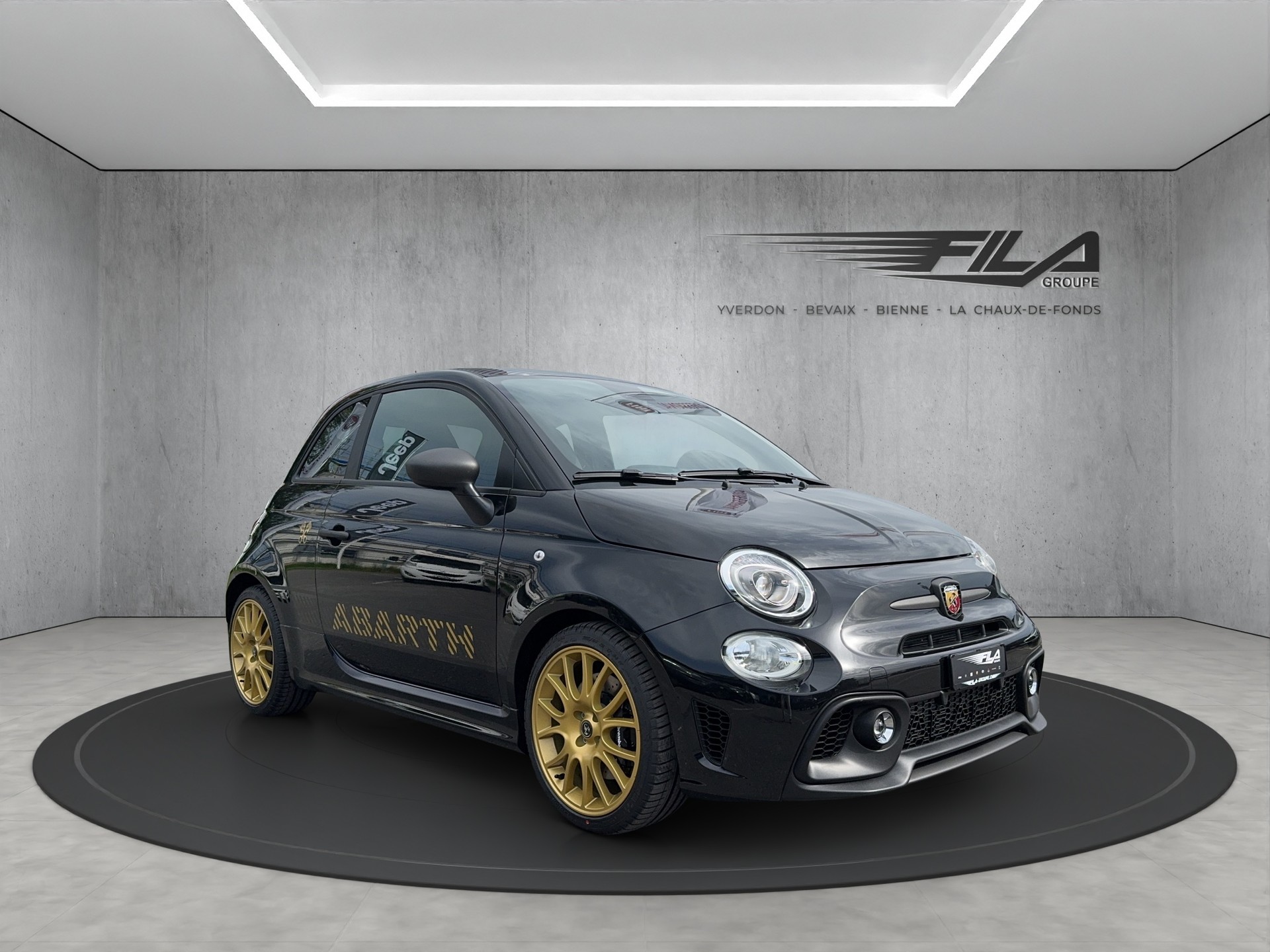 FIAT 695 Abarth 1.4 T-Jet 180 75 Anniversari-image-5