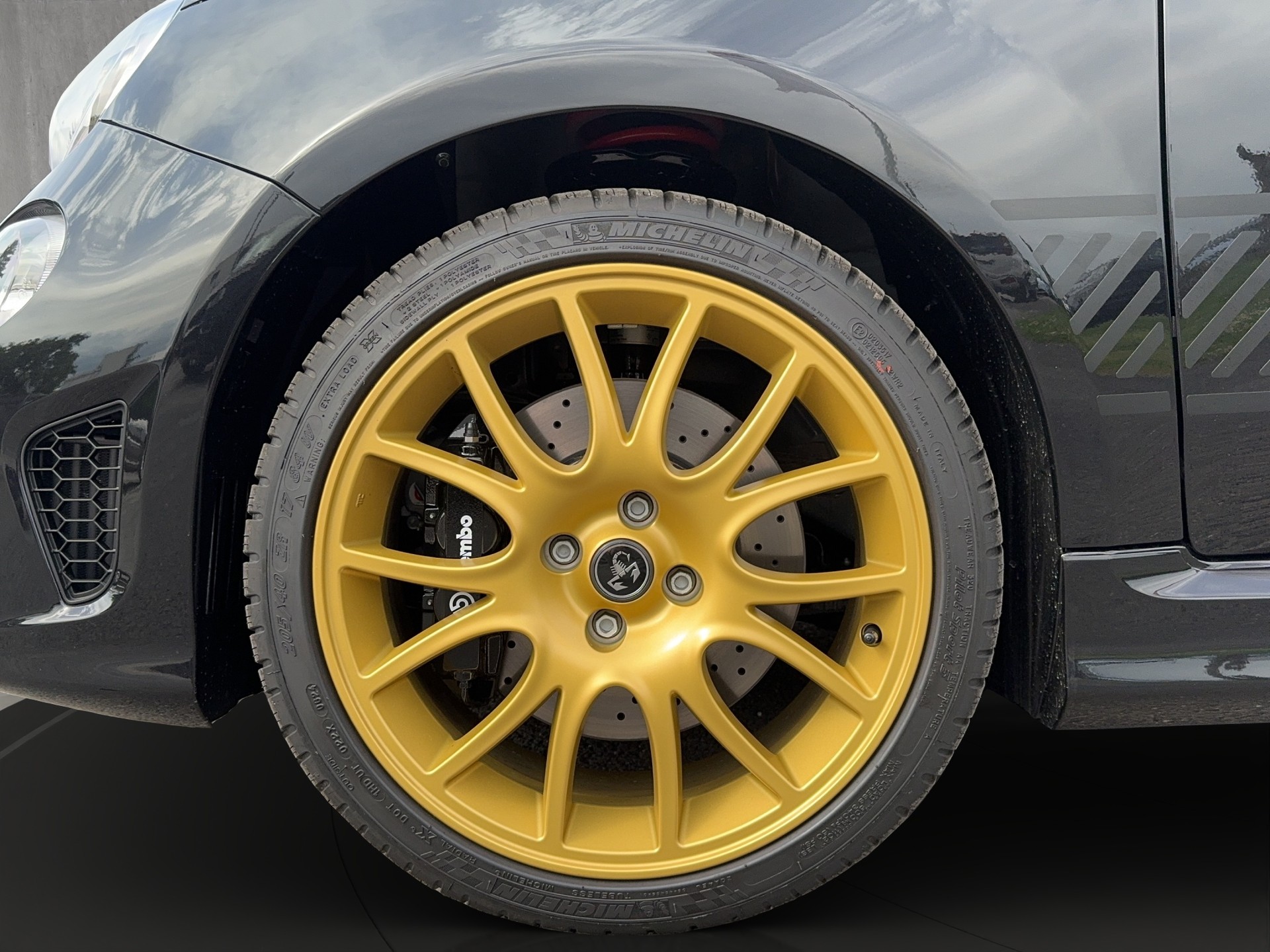 FIAT 695 Abarth 1.4 T-Jet 180 75 Anniversari-image-14