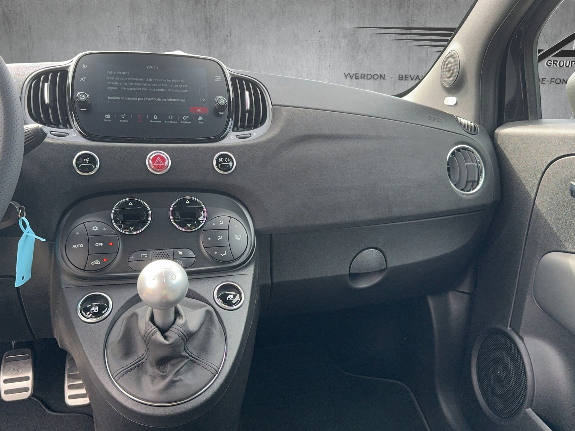 FIAT 695 Abarth 1.4 T-Jet 180 75 Anniversari-image-9