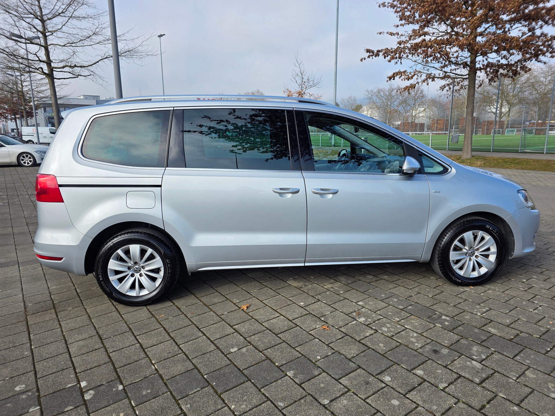 VW Sharan 2.0 TDI BMT Comfortline DSG-image-3
