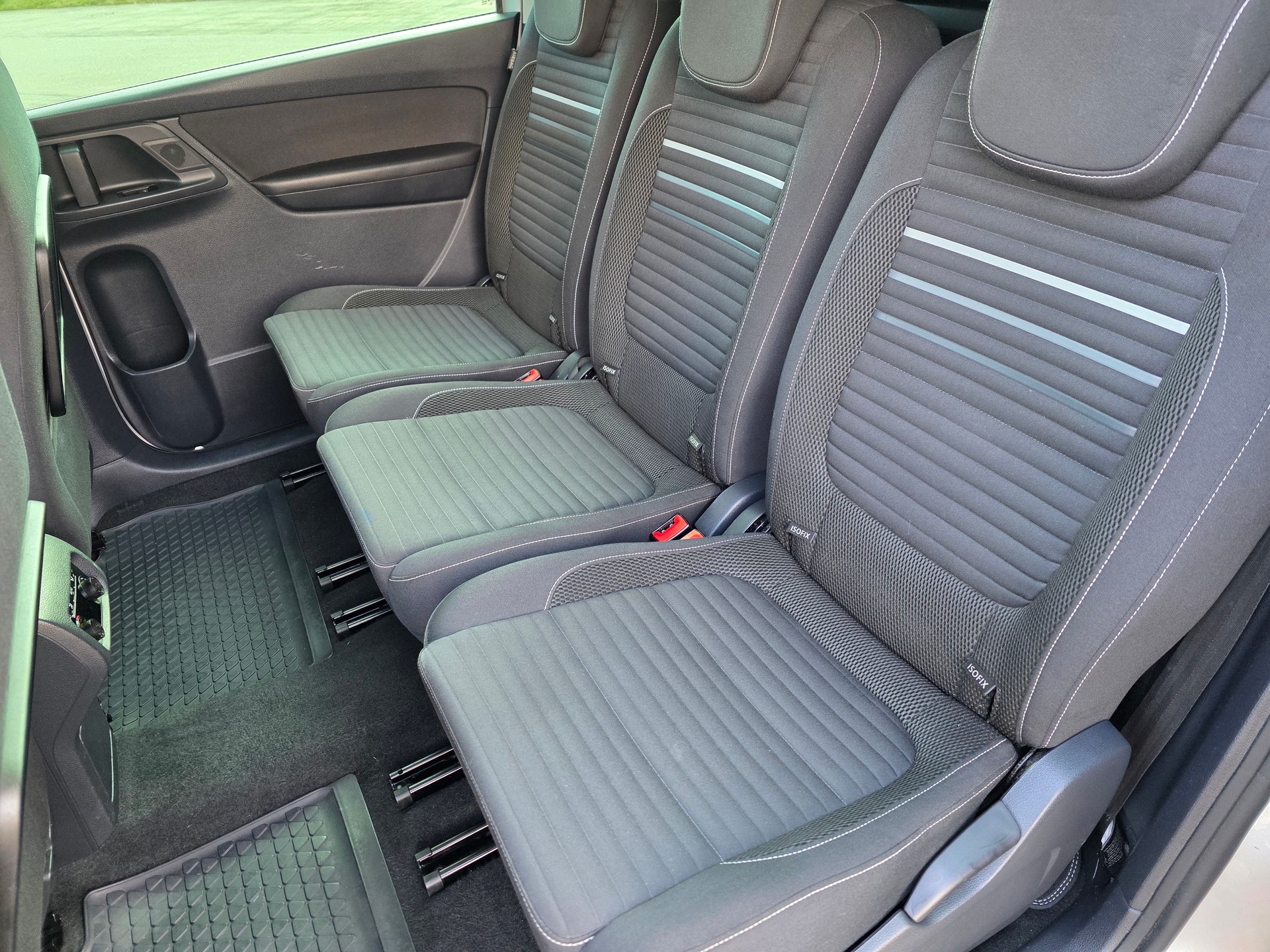 VW Sharan 2.0 TDI BMT Comfortline DSG-image-11