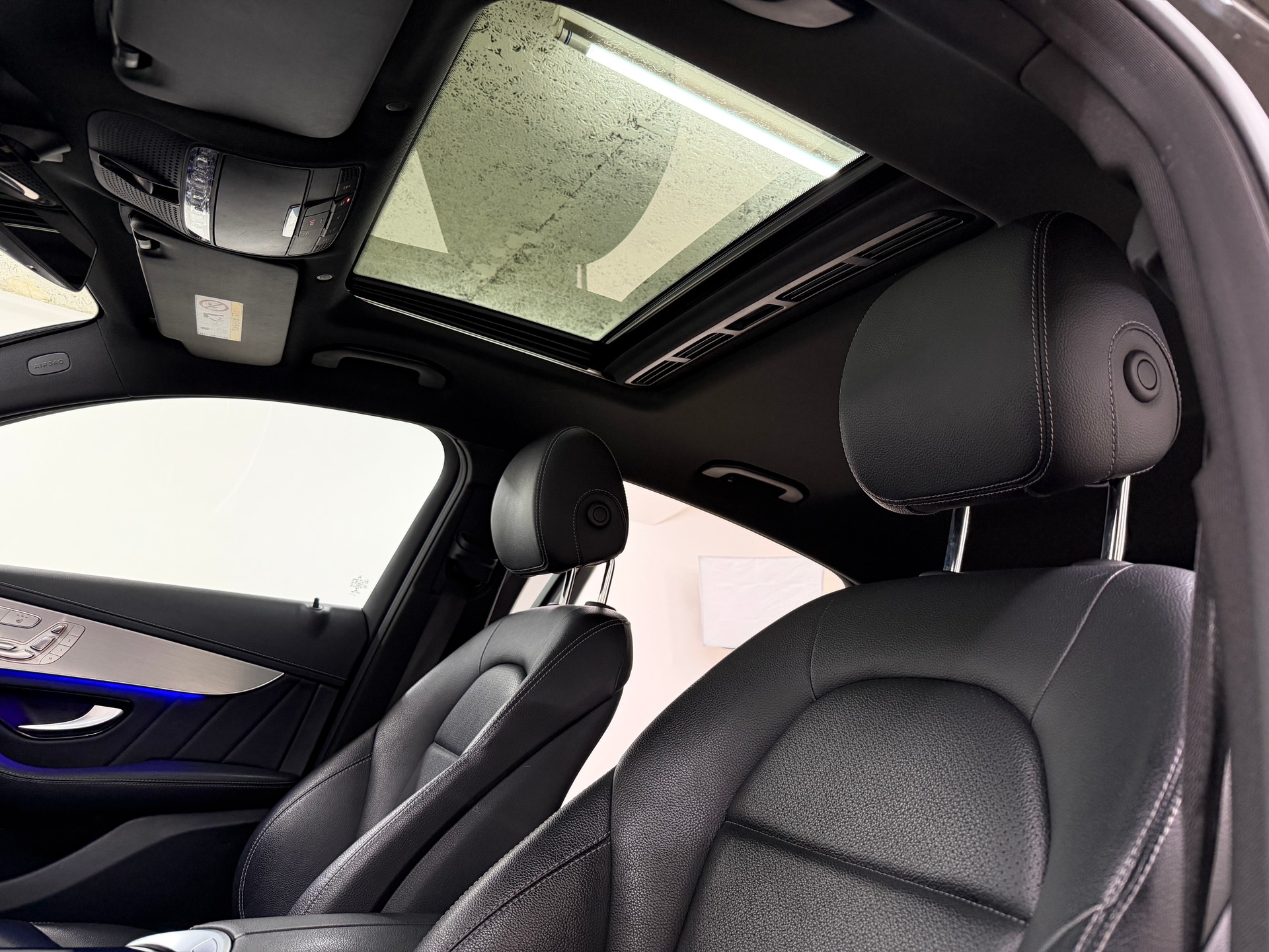 MERCEDES-BENZ GLC Coupé 300 AMG Line 258PS Obsidianschwarz 4Matic 9G-Tronic / Panoramadach / 360° Kamera / Leder / Head-Up-Display / Keyless /-image-7