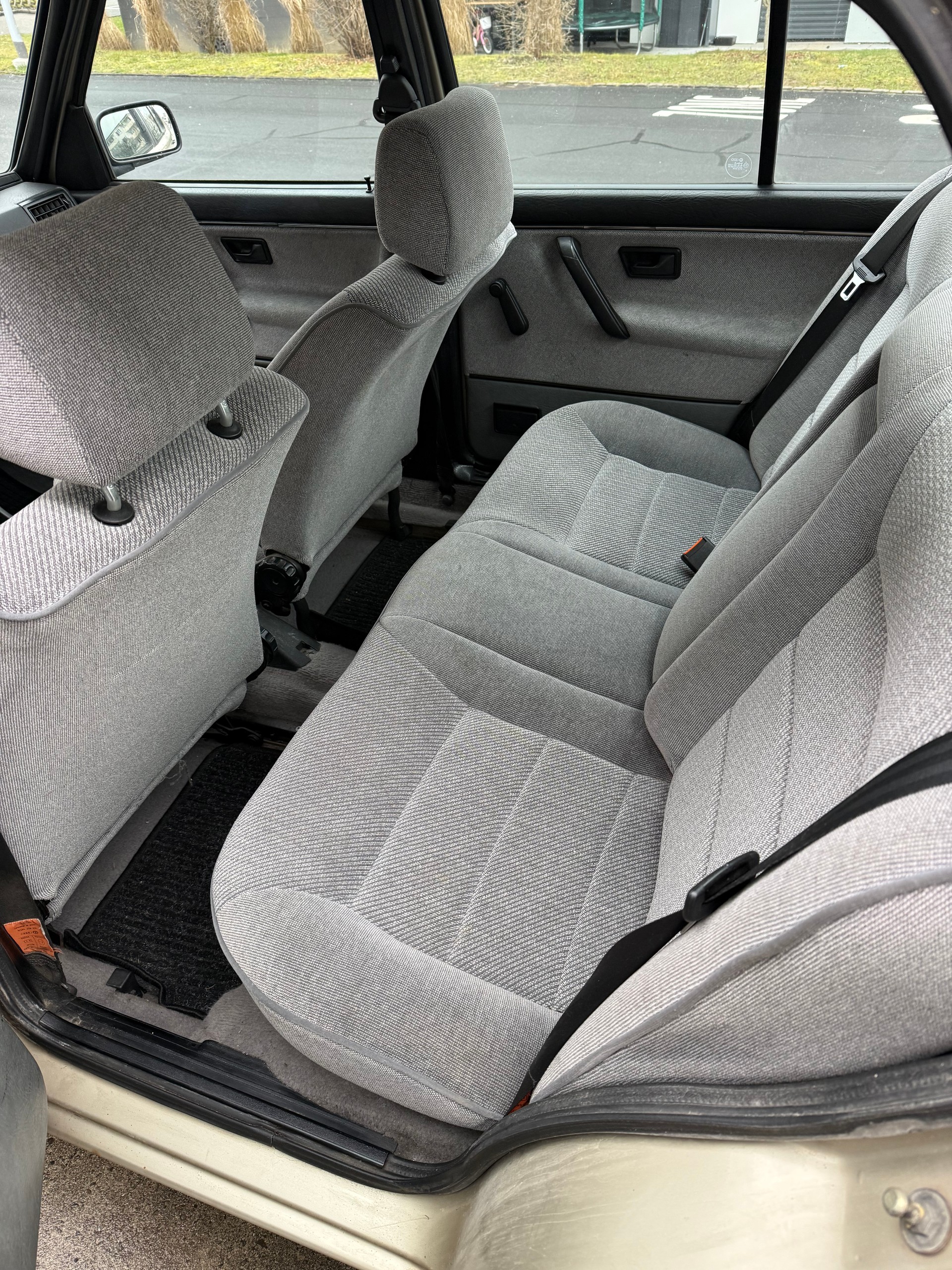 VW Jetta 1800 GL-image-12