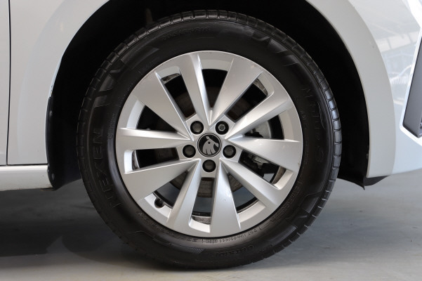 SKODA Scala 1.0 TSI Selection-image-12