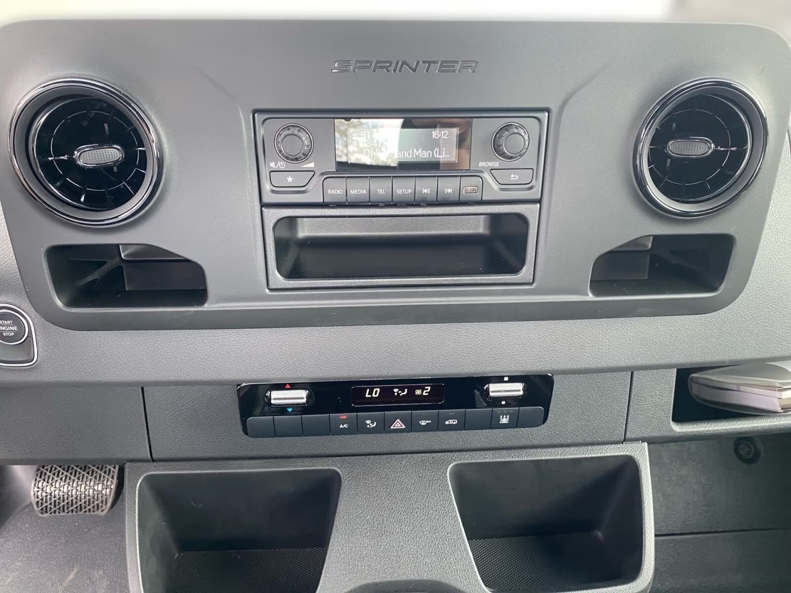 MERCEDES-BENZ Sprinter 519 CDI Standard 9G-TRONIC 4x4-image-7