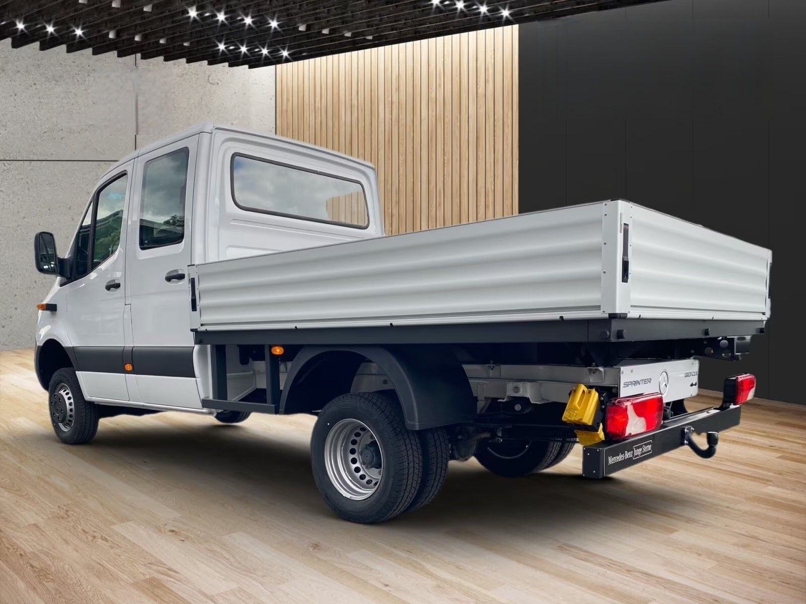 MERCEDES-BENZ Sprinter 519 CDI Standard 9G-TRONIC 4x4-image-4