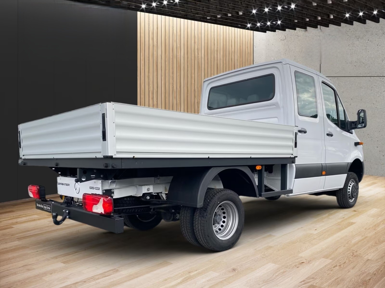 MERCEDES-BENZ Sprinter 519 CDI Standard 9G-TRONIC 4x4-image-1