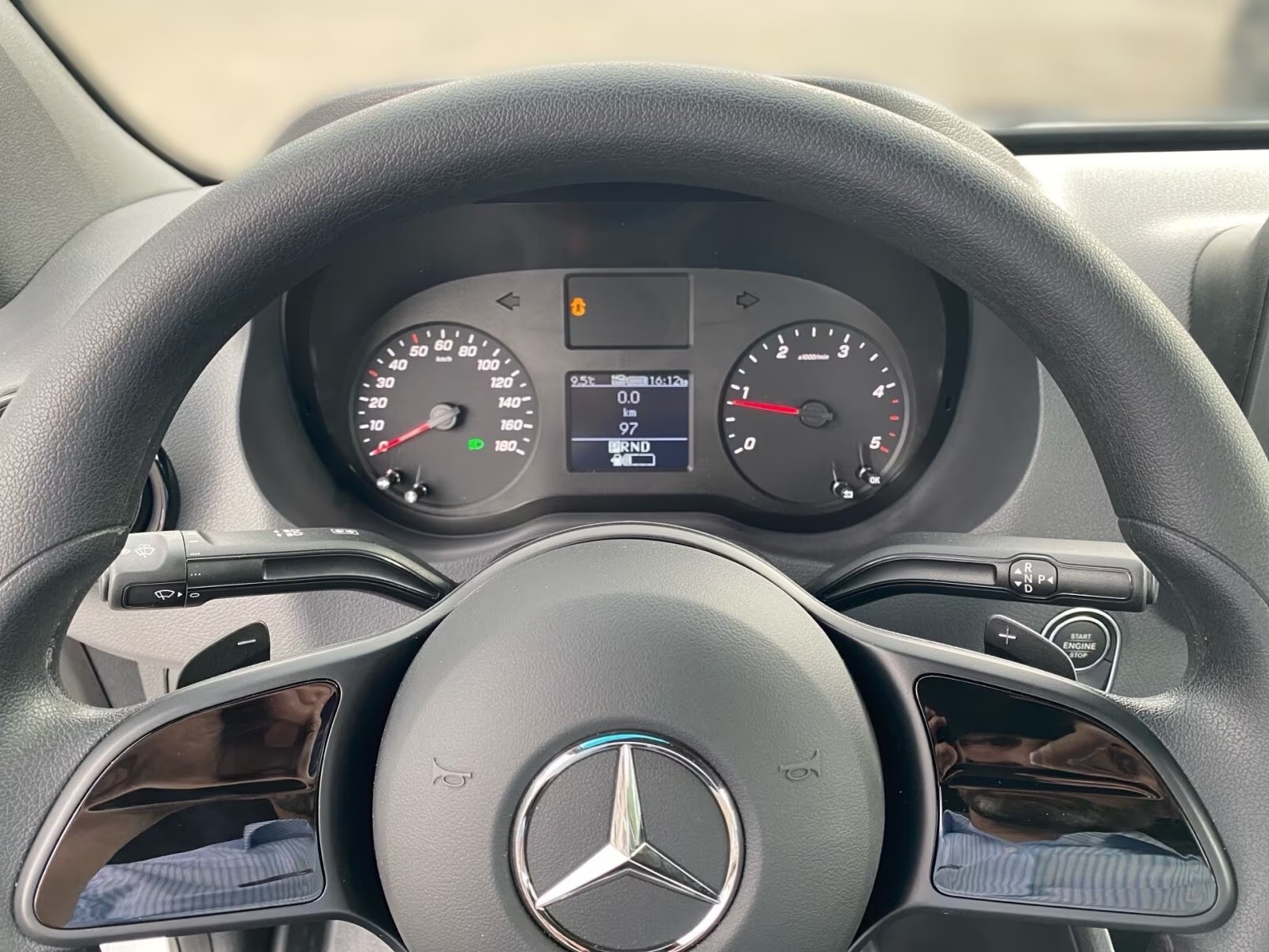 MERCEDES-BENZ Sprinter 519 CDI Standard 9G-TRONIC 4x4-image-6