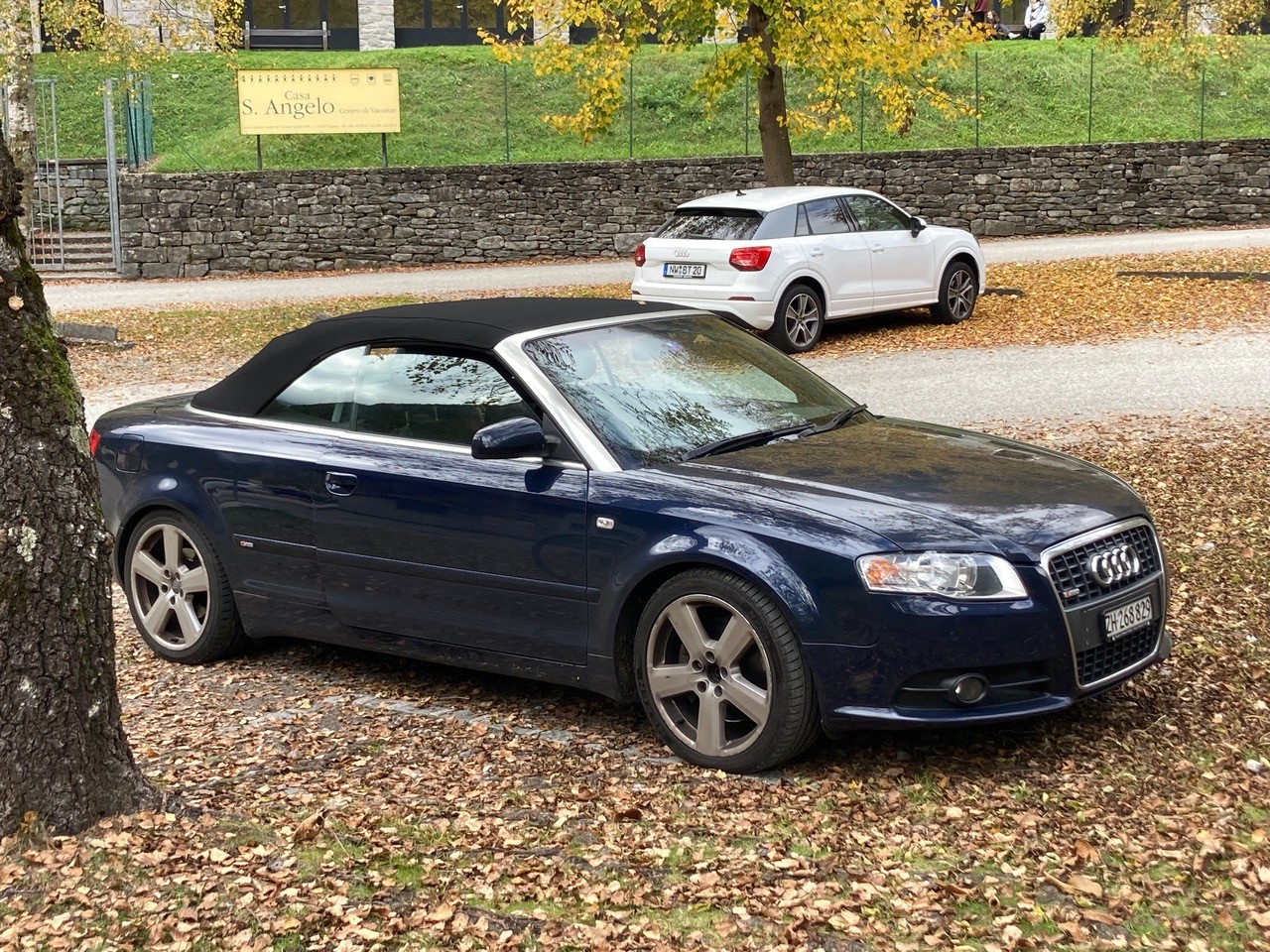 AUDI A4 Cabriolet 3.0 TDI quattro S line-image-1