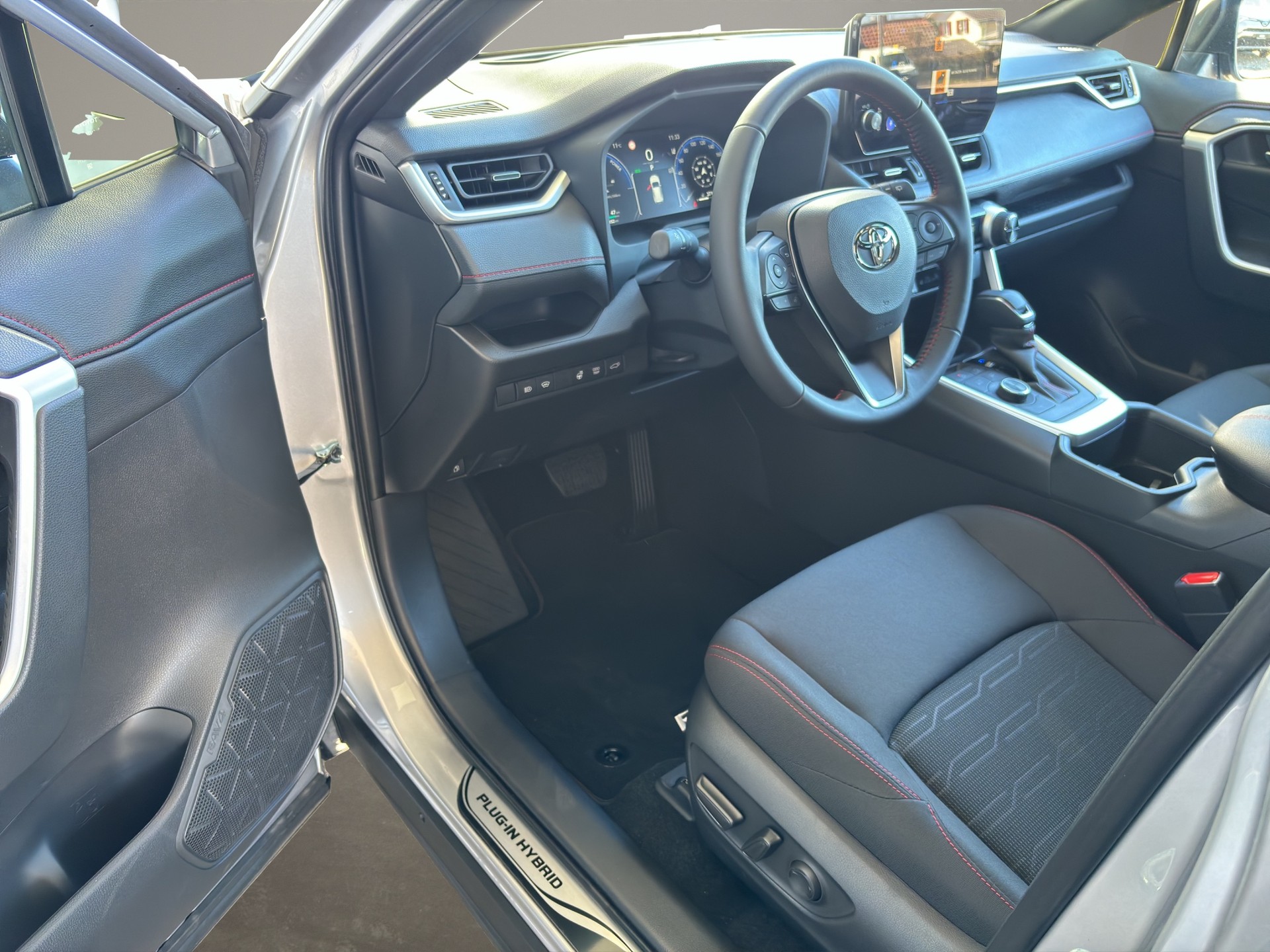 TOYOTA RAV-4 2.5 PHEV Trend e-CVT 4WD-image-13