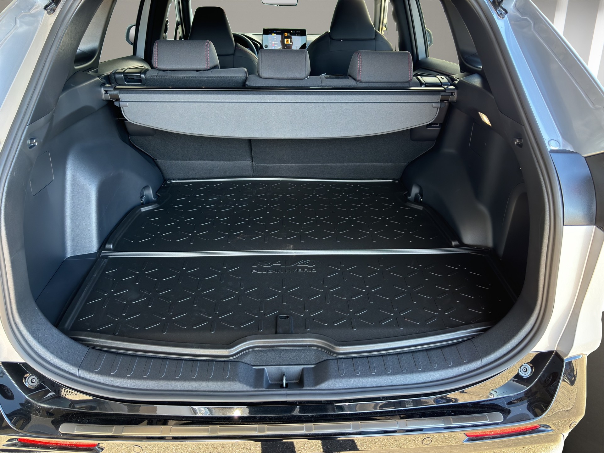 TOYOTA RAV-4 2.5 PHEV Trend e-CVT 4WD-image-31