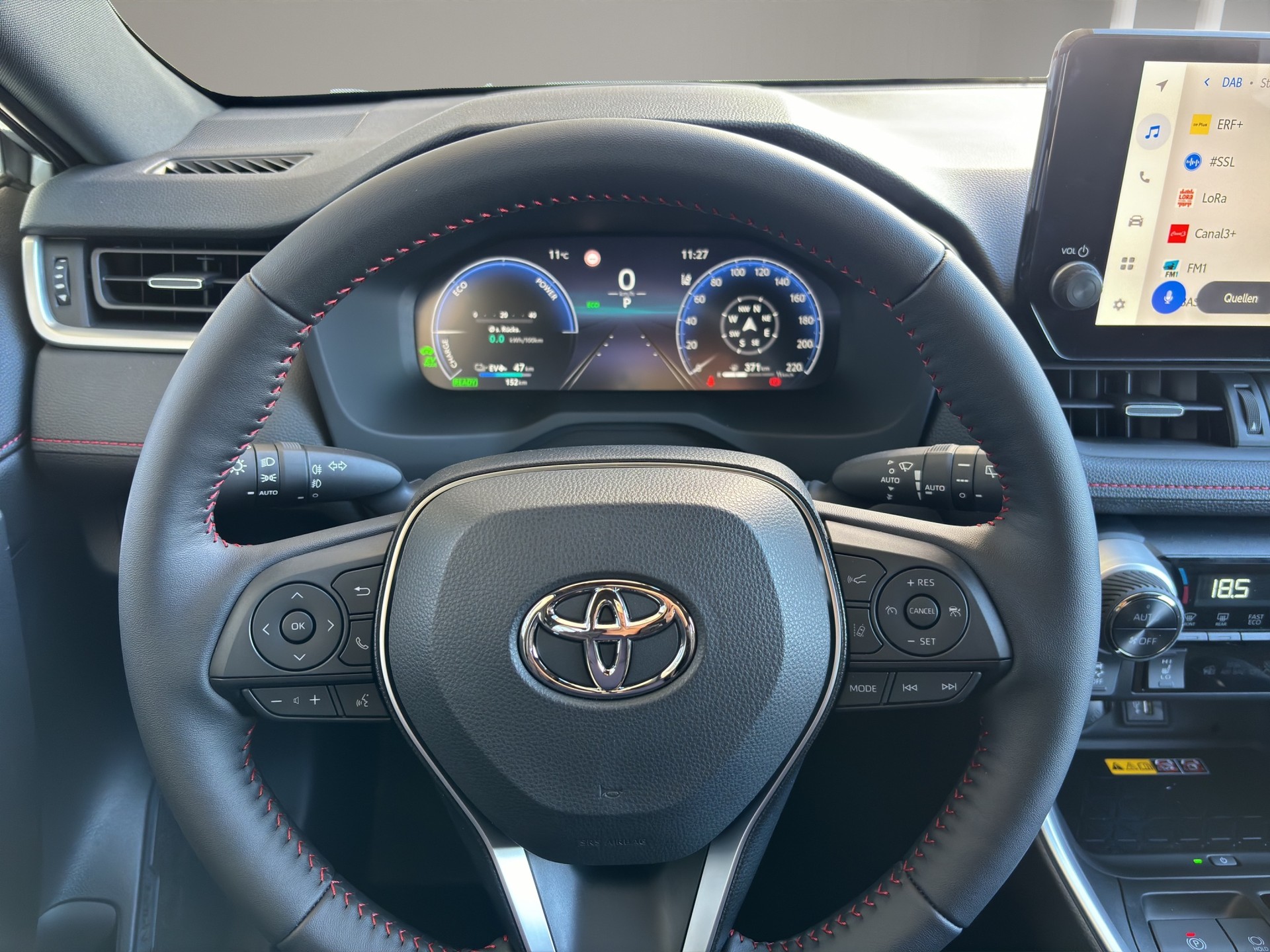 TOYOTA RAV-4 2.5 PHEV Trend e-CVT 4WD-image-16