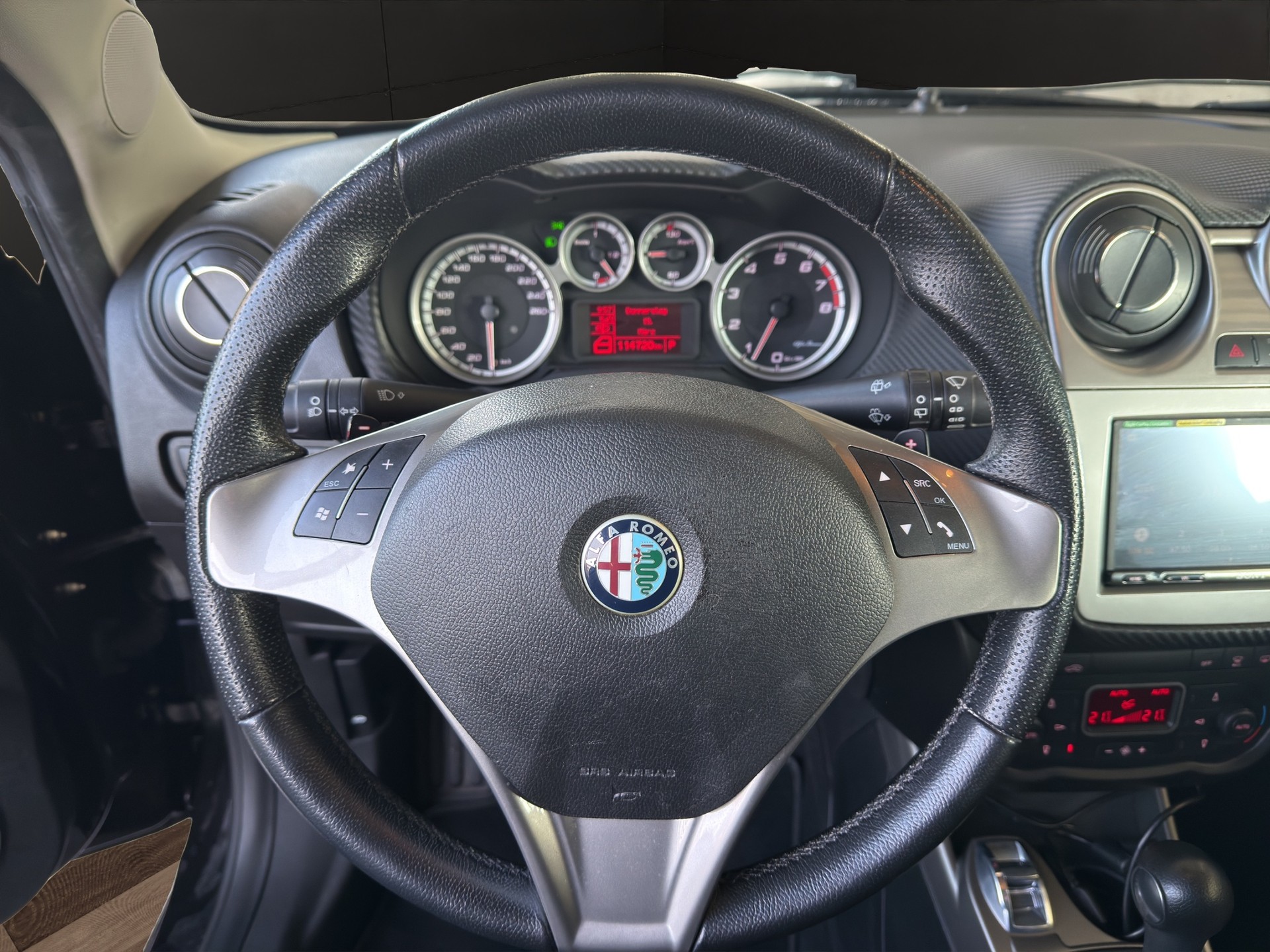 ALFA ROMEO MiTo 1.4 TB Distinctive TCT / Top Fahrzeug / ab MFK. ab Service-image-9