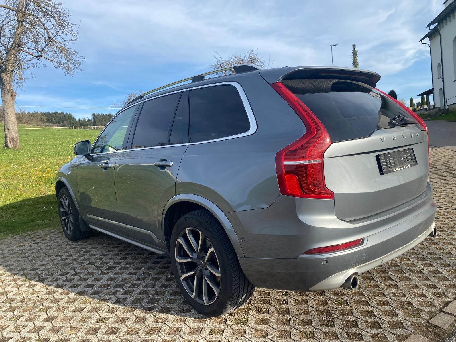 VOLVO XC90 D5 AWD Inscription Geartronic-image-5
