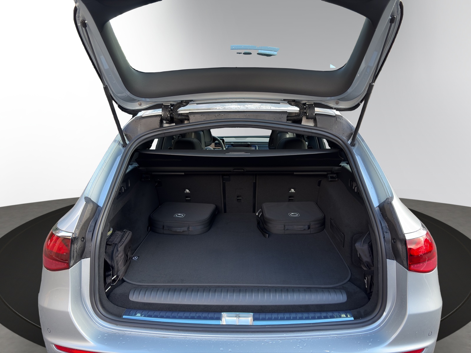 MERCEDES-BENZ E 300 de T 4Matic 9G-Tronic-image-10