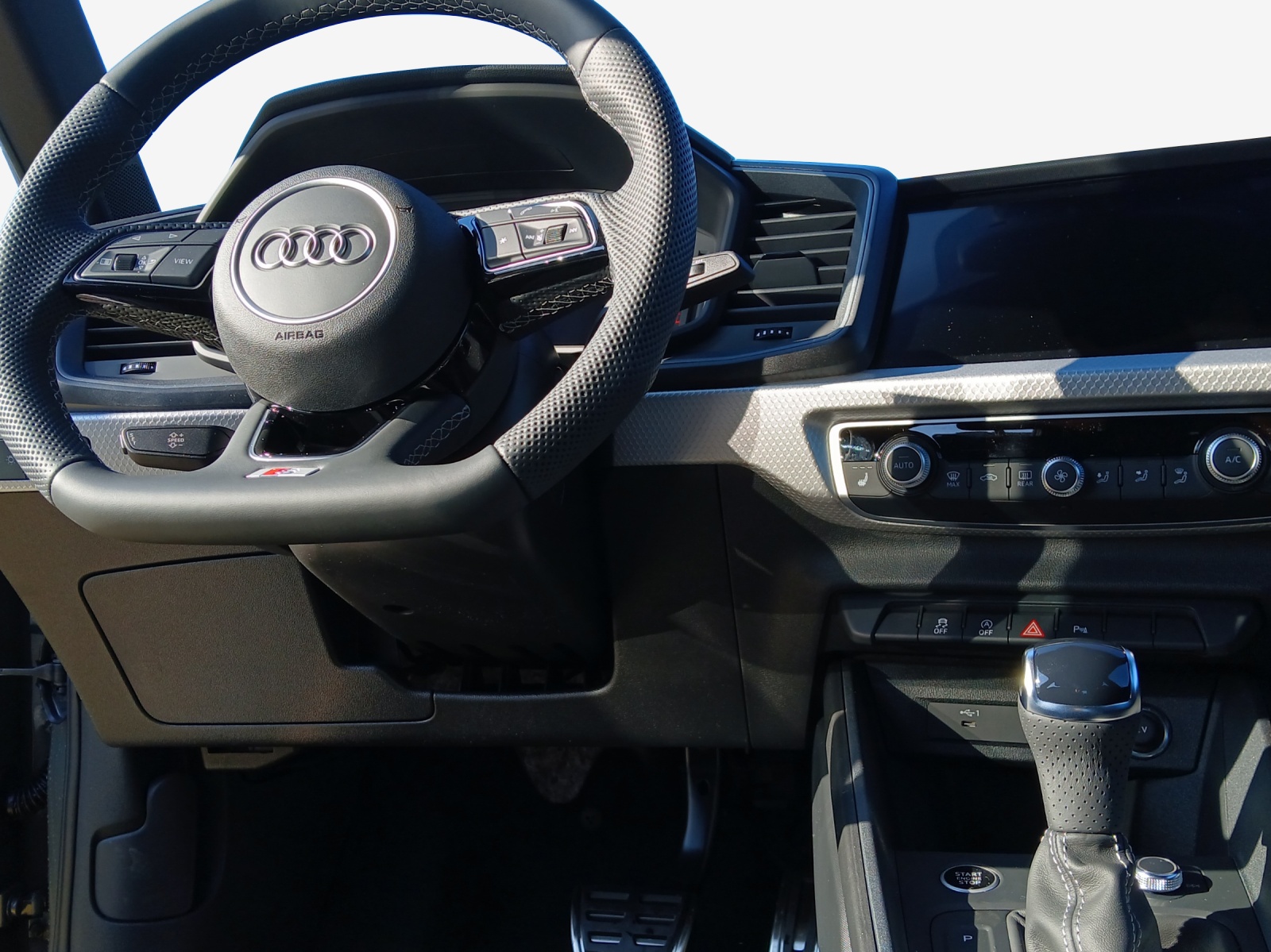 AUDI A1 Sportback 30 TFSI Attraction S-tronic-image-8
