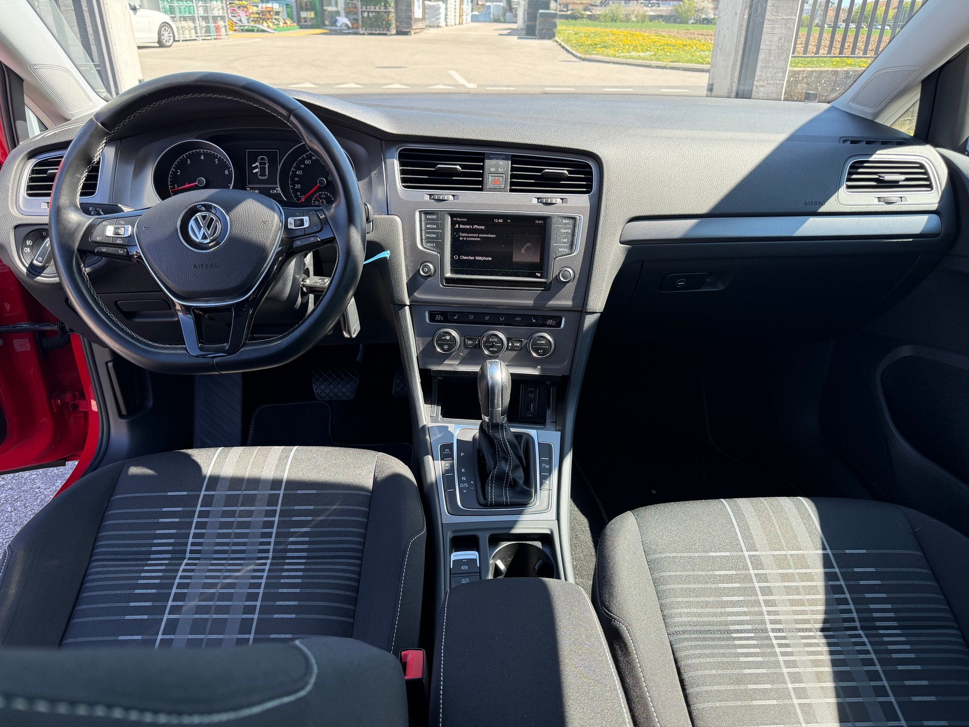 VW Golf 1.2 TSI Lounge DSG-image-8