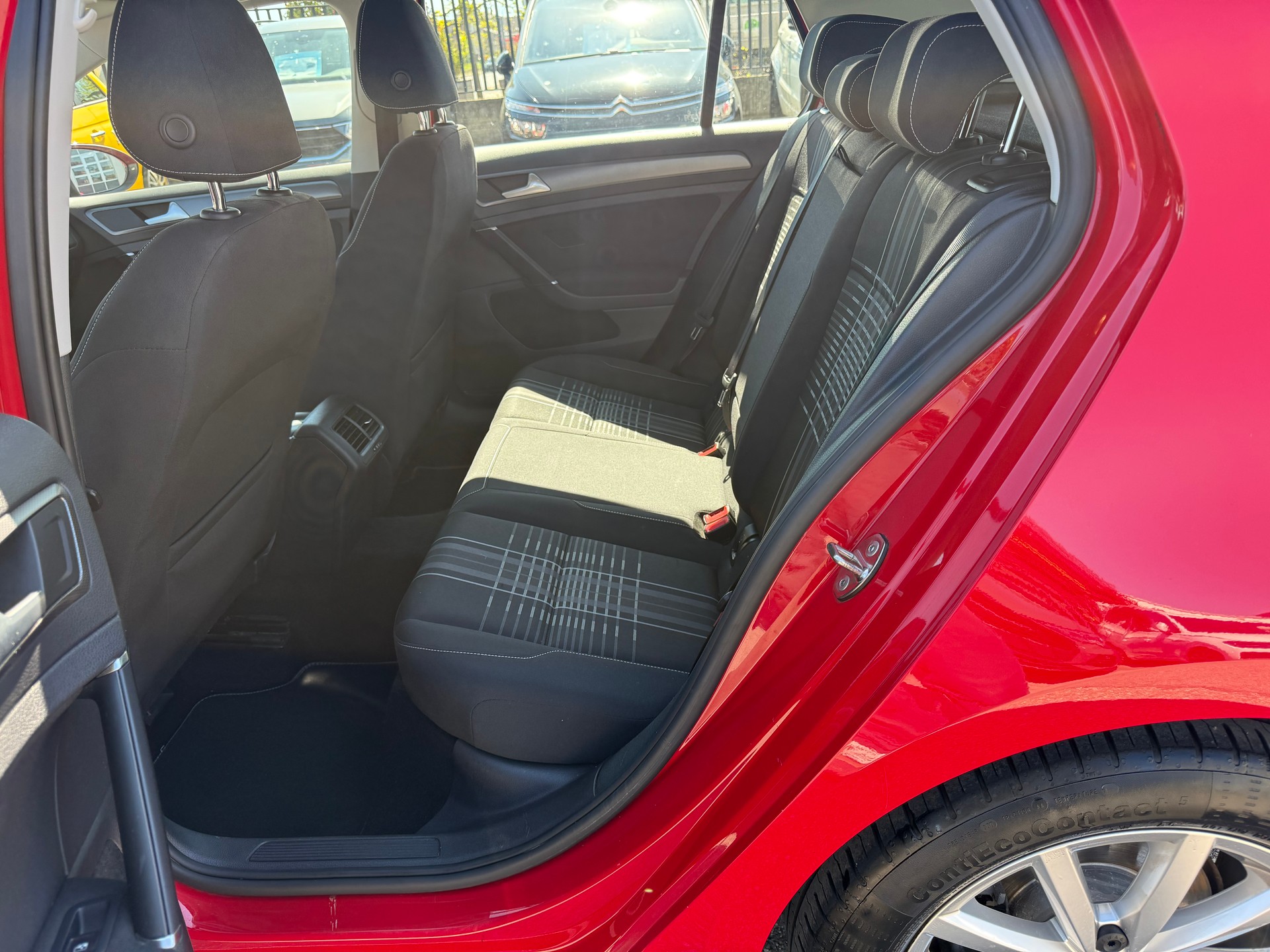 VW Golf 1.2 TSI Lounge DSG-image-10