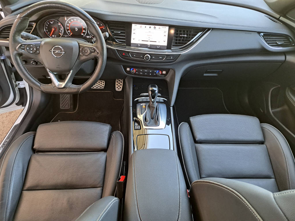 OPEL Insignia Grand Sport 2.0 T 260cv Excellence 4x4-image-11