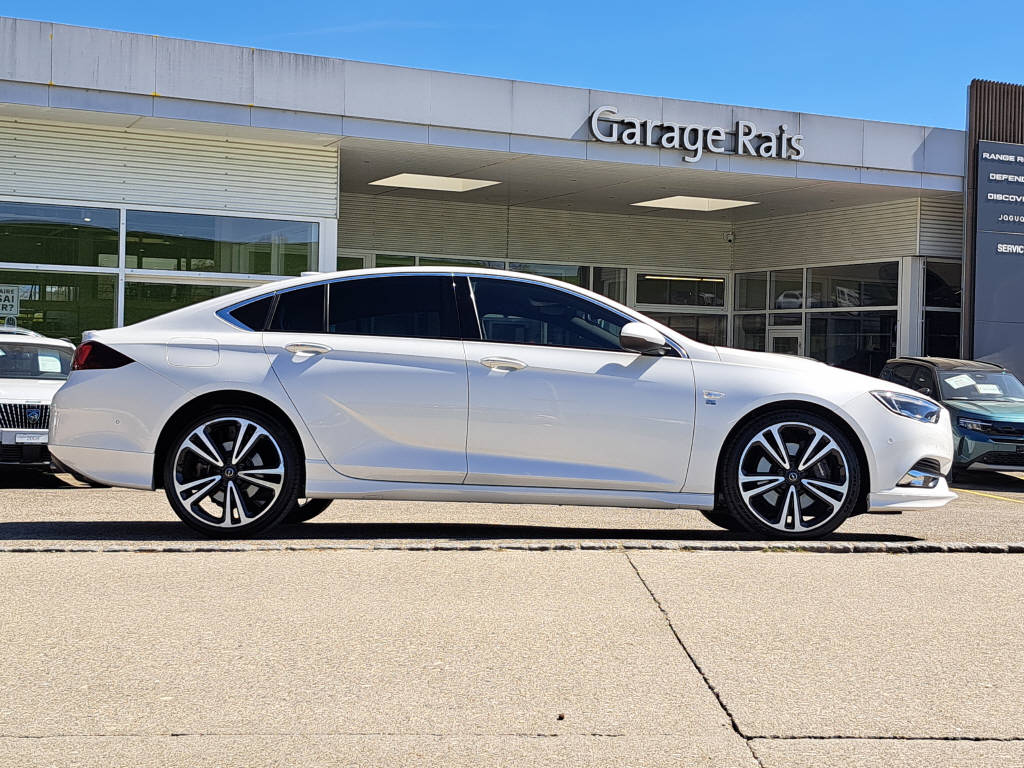 OPEL Insignia Grand Sport 2.0 T 260cv Excellence 4x4-image-1