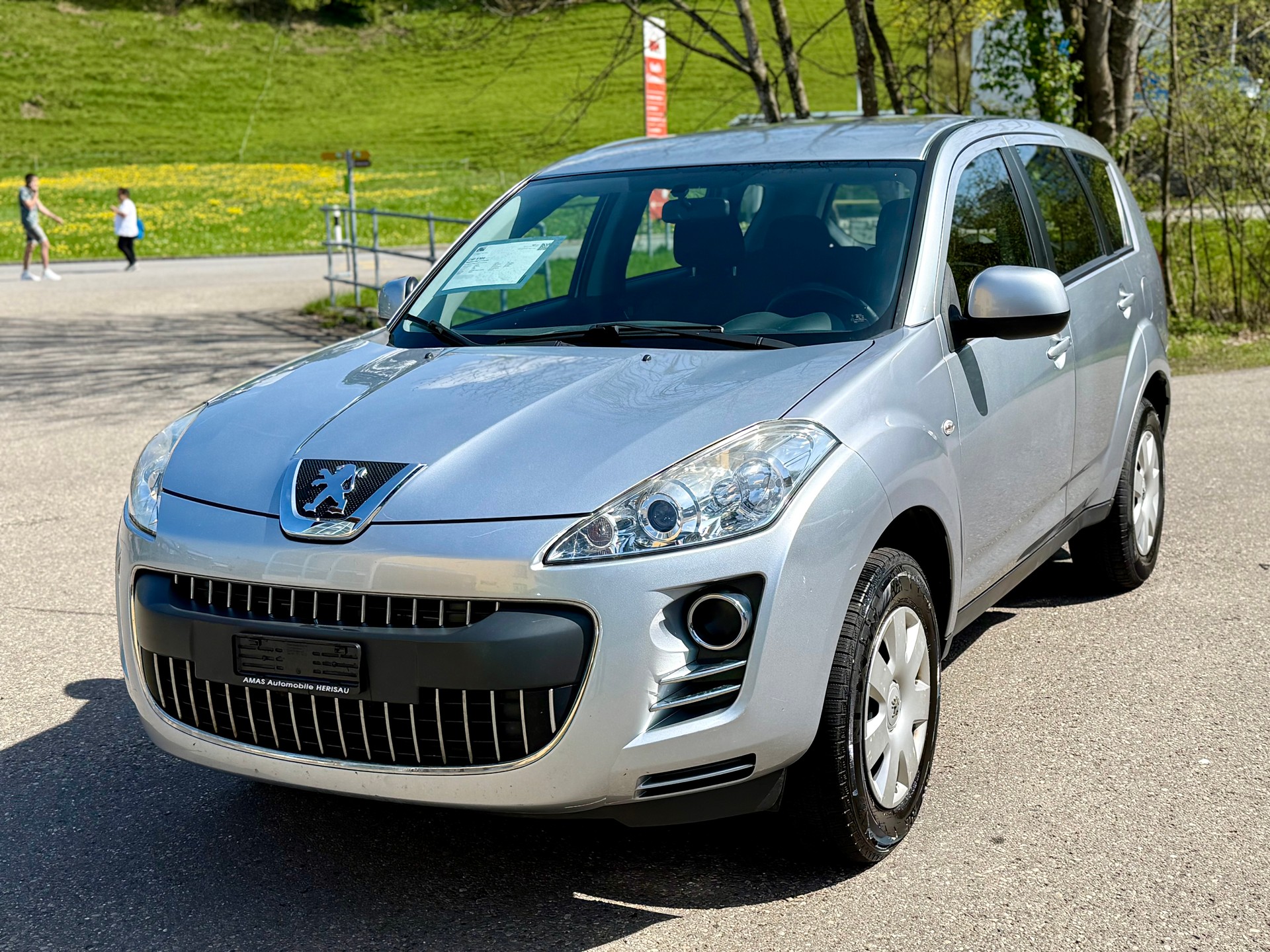 PEUGEOT 4007 2.4 Confort-image-0