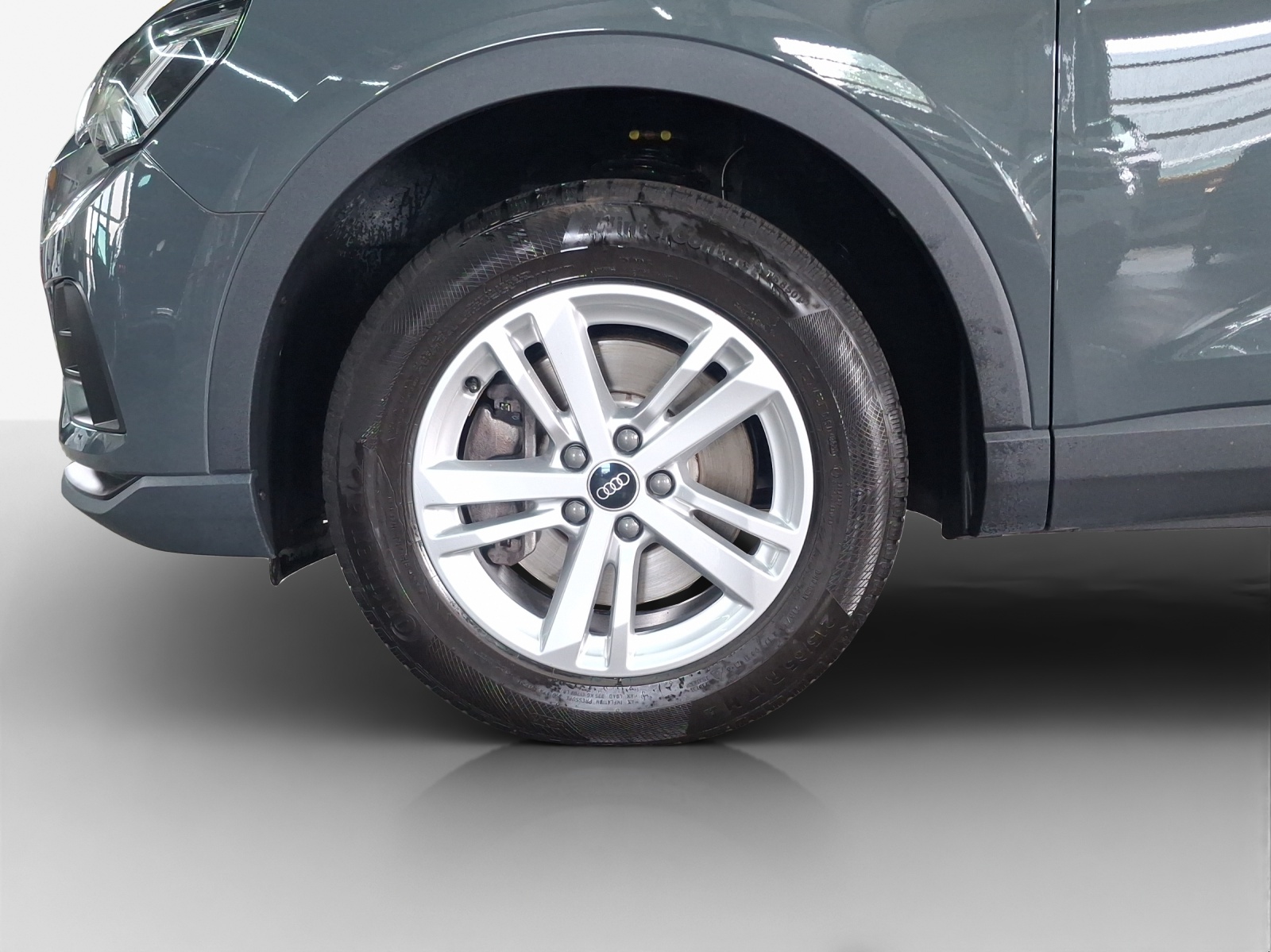 AUDI Q3 40 TDI Attraction quattro S-tronic-image-14