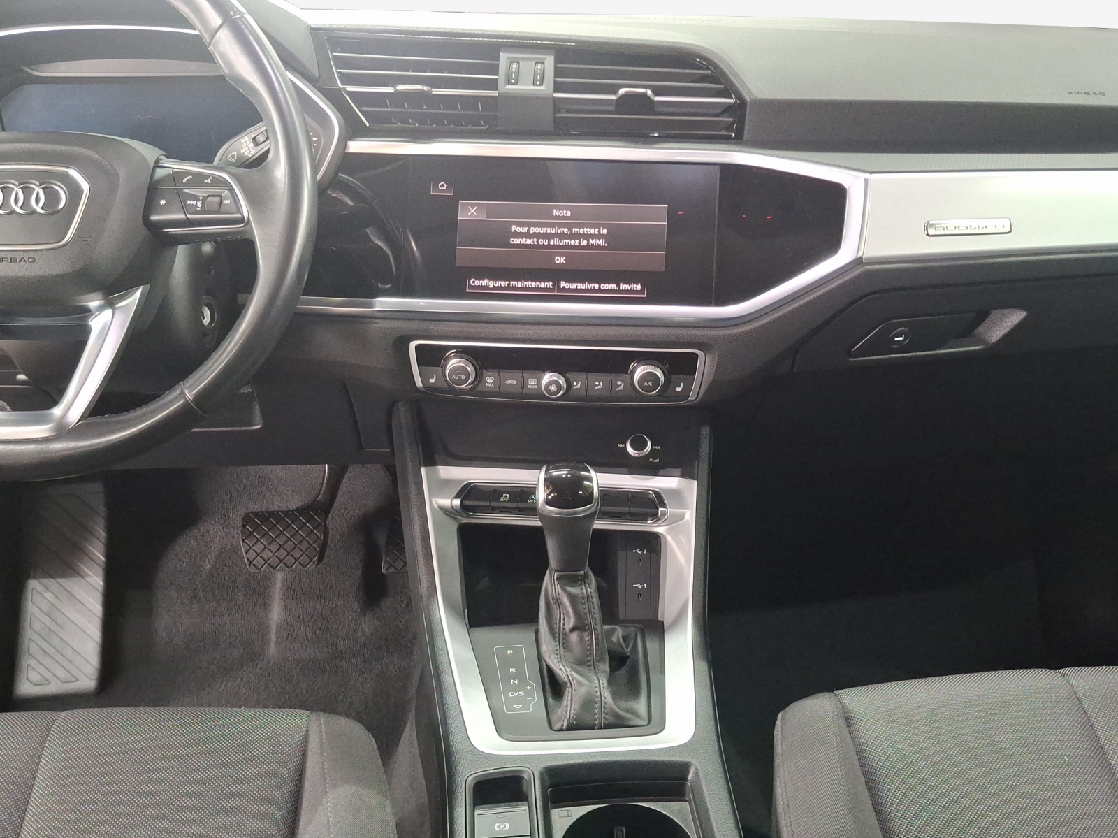 AUDI Q3 40 TDI Attraction quattro S-tronic-image-10