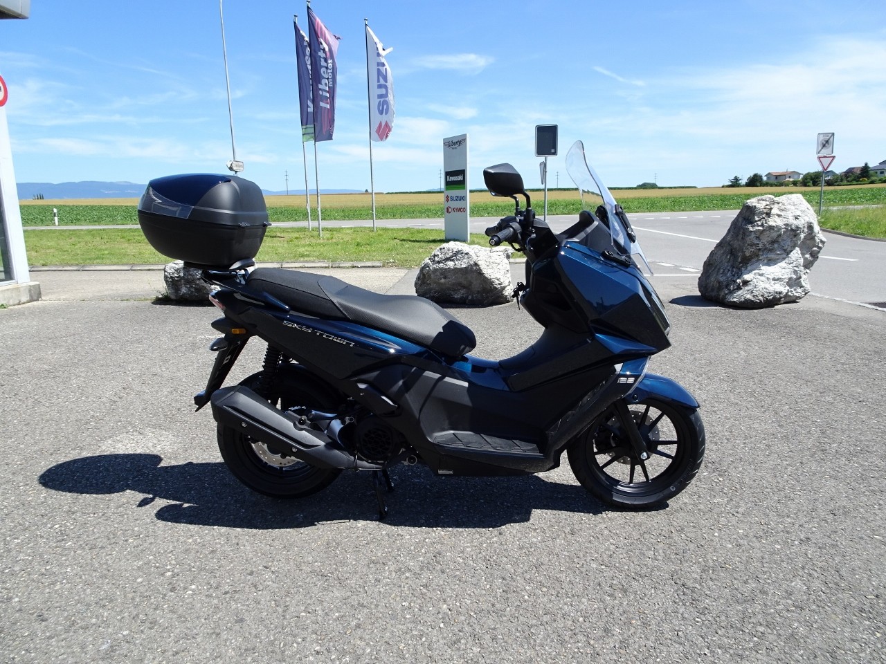 KYMCO Sky Town 125 Topcase-showroom-element-1