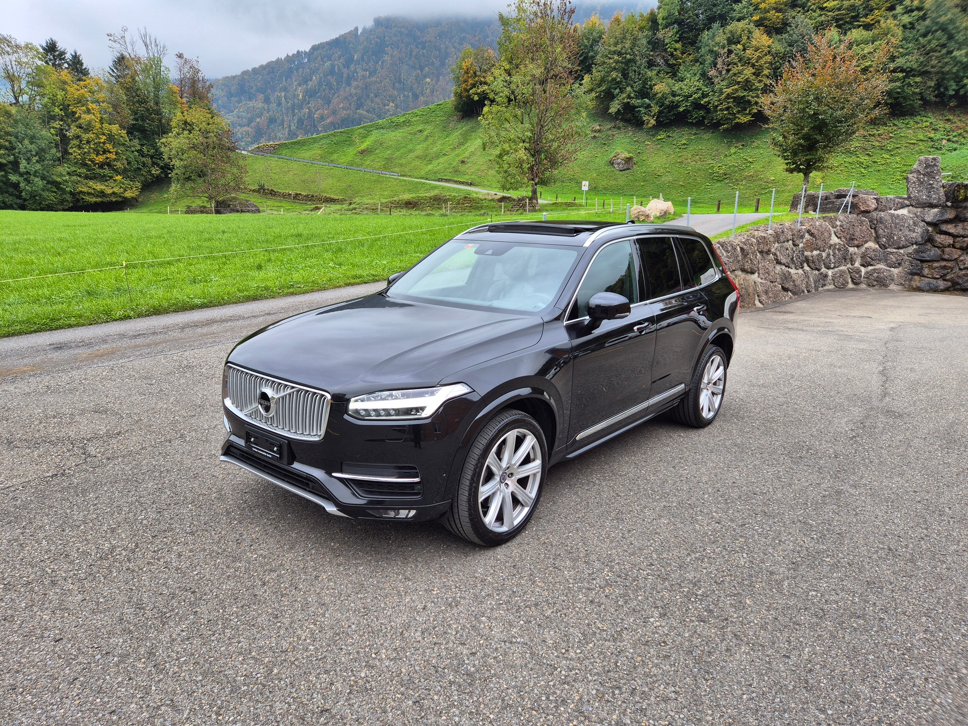 VOLVO XC90 T6 AWD Momentum Geartronic-image-0