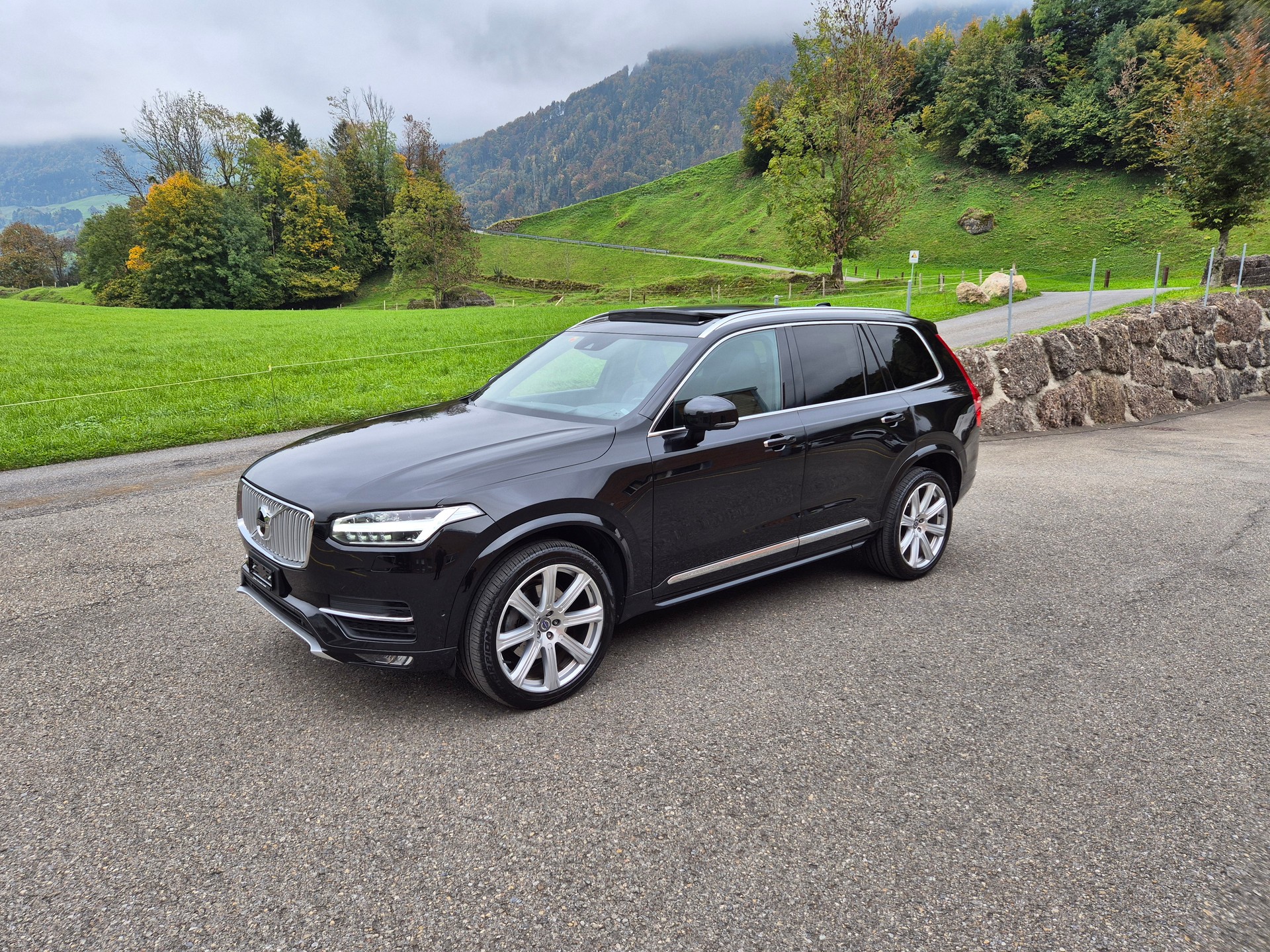 VOLVO XC90 T6 AWD Momentum Geartronic-image-1