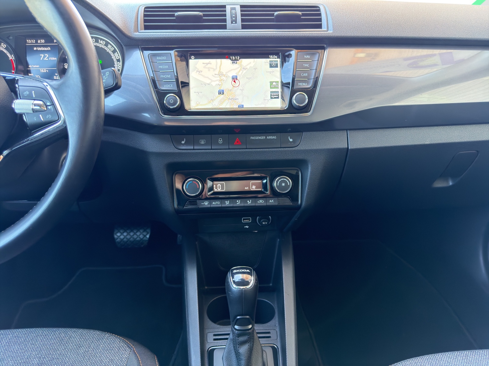 SKODA Fabia Combi 1.0 TSI Clever DSG-image-10