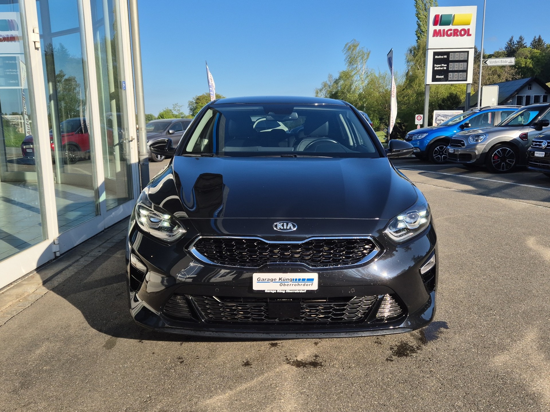 KIA Ceed 1.5 T-GDi MHEV Style DCT-showroom-element-1