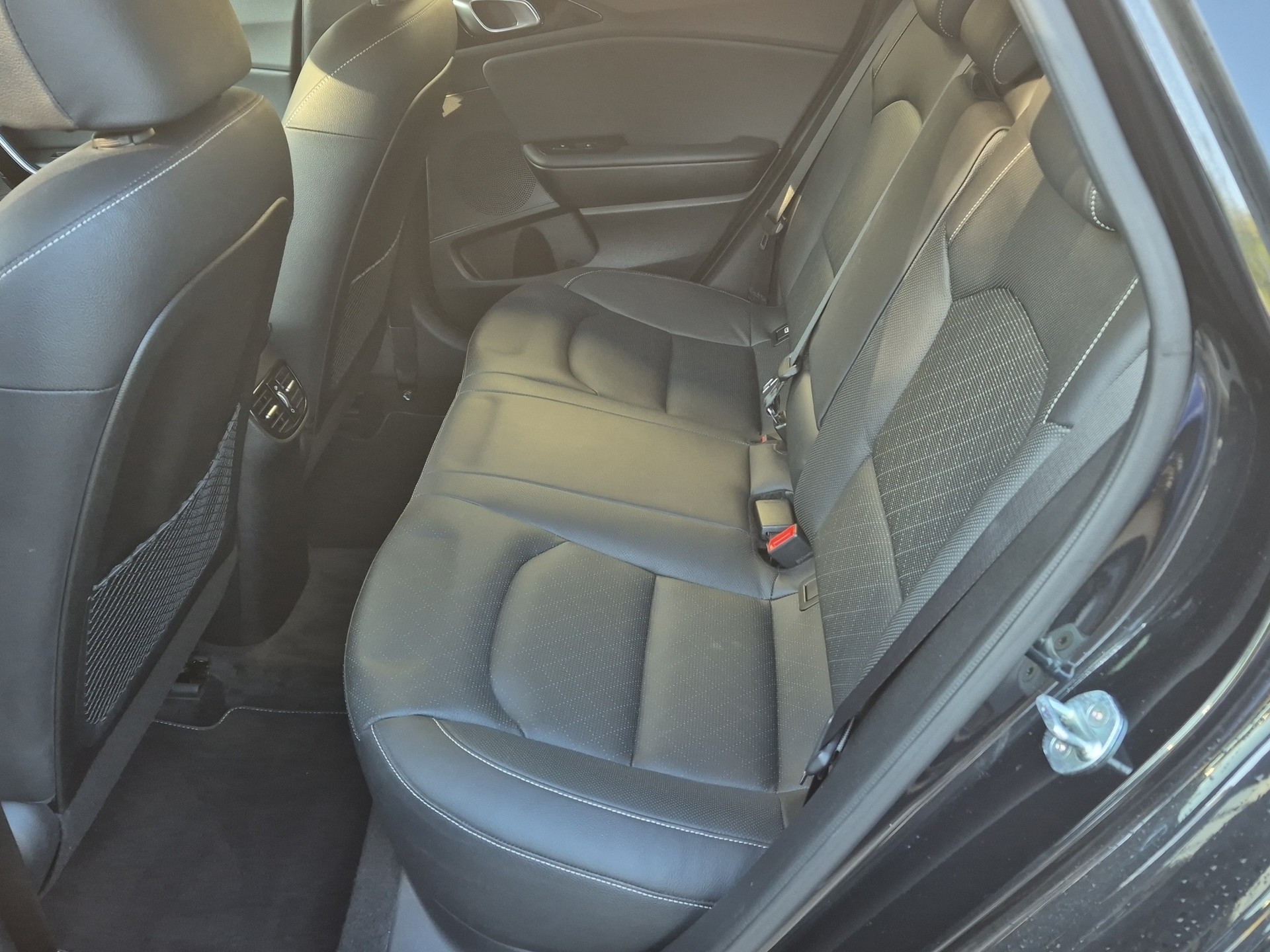 KIA Ceed 1.5 T-GDi MHEV Style DCT-image-21