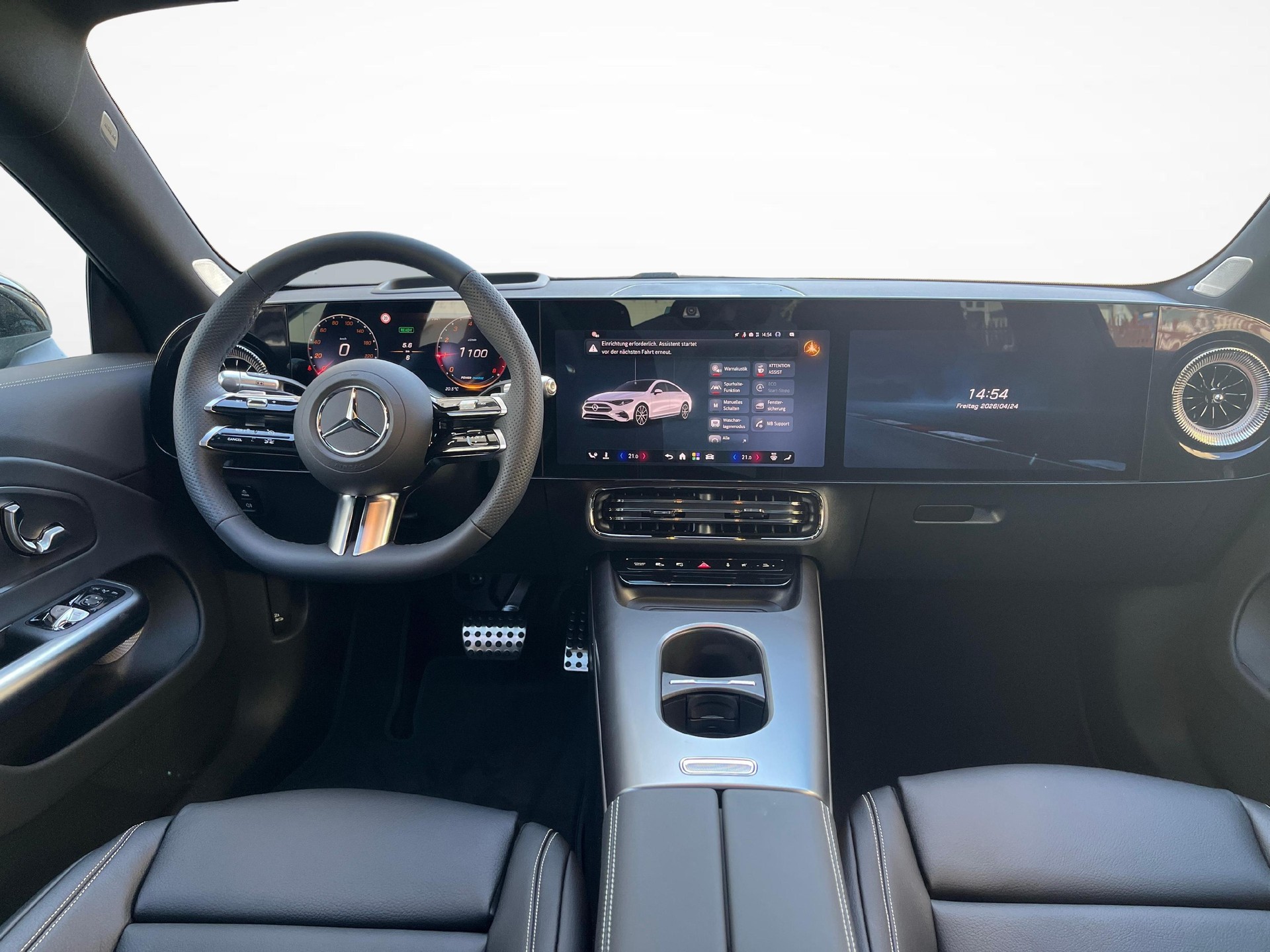 MERCEDES-BENZ CLA 220 4MATIC AMG Line-image-9