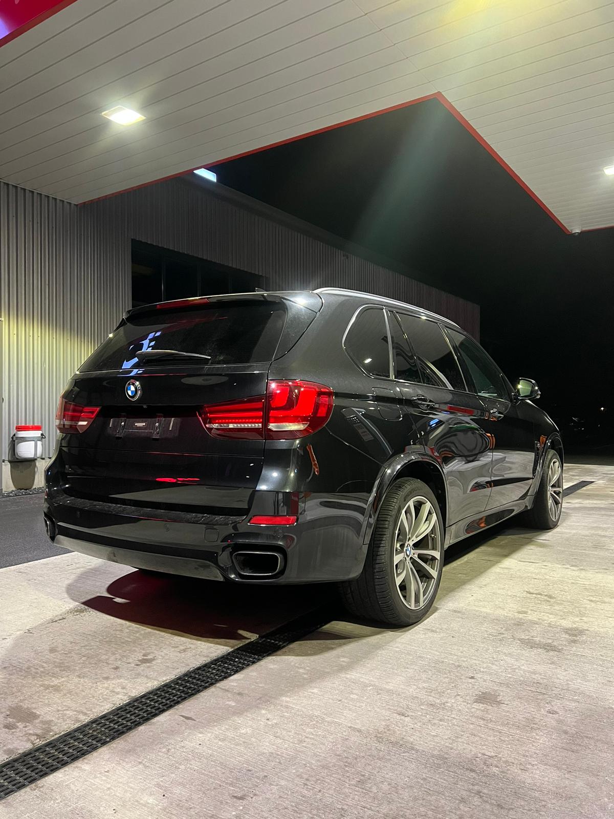 BMW X5 xDrive 50i Steptronic-image-8
