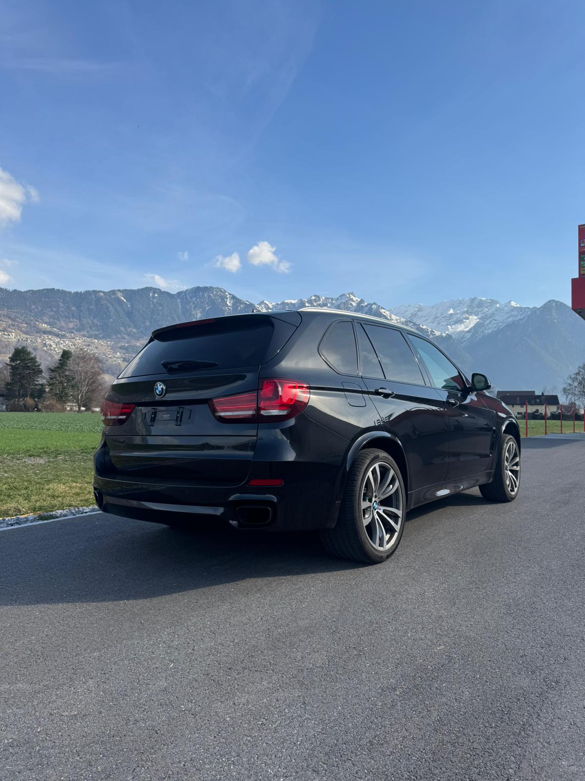 BMW X5 xDrive 50i Steptronic-image-4