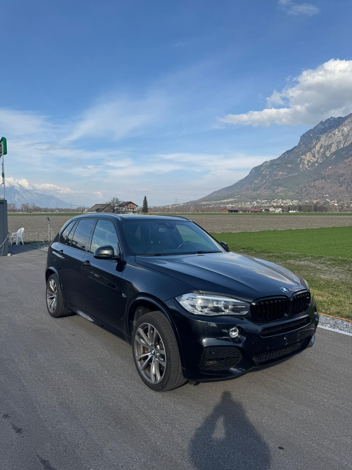 BMW X5 xDrive 50i Steptronic-showroom-element-3