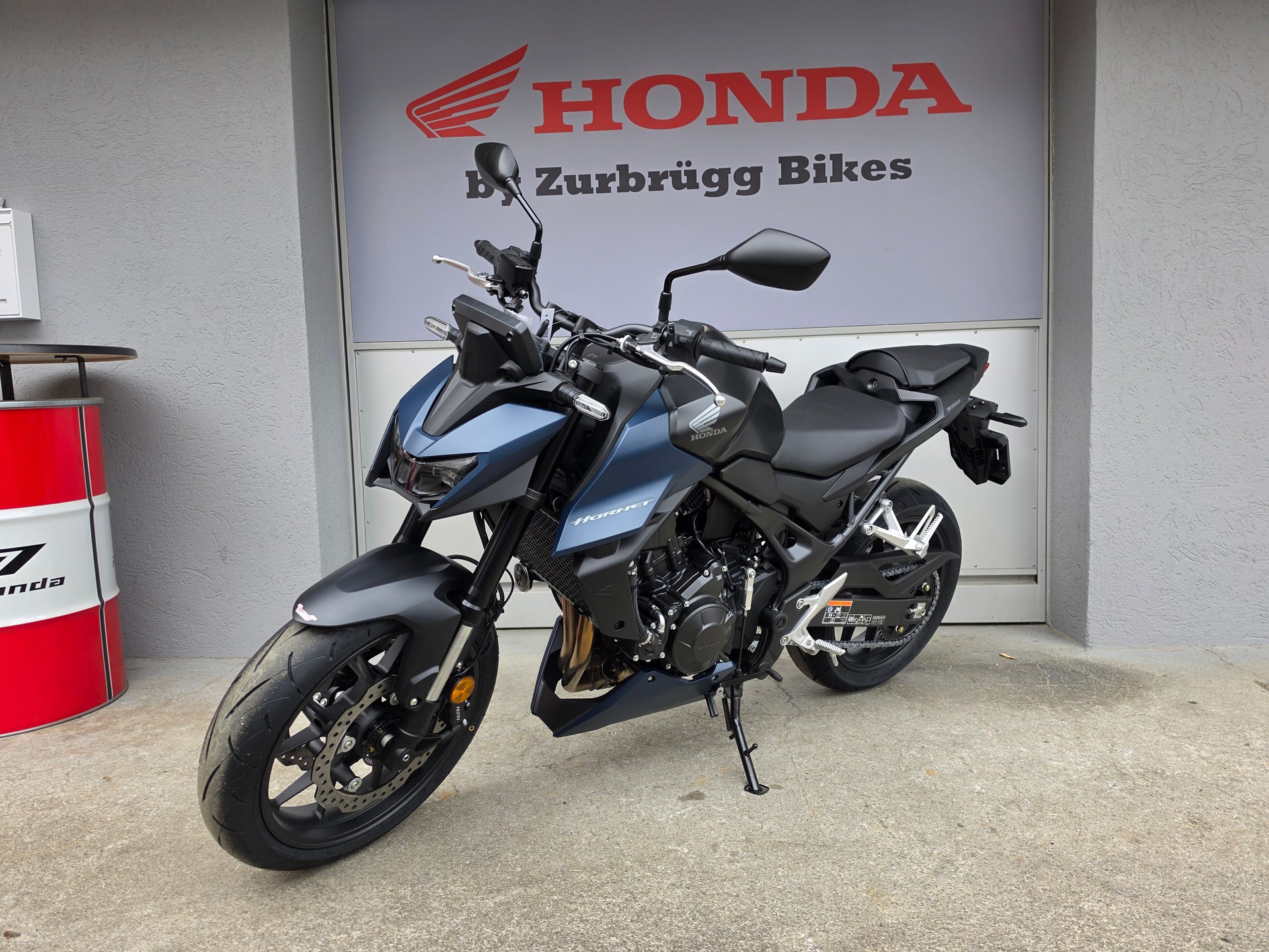 HONDA CB 750 Hornet E-clutch-showroom-element-1