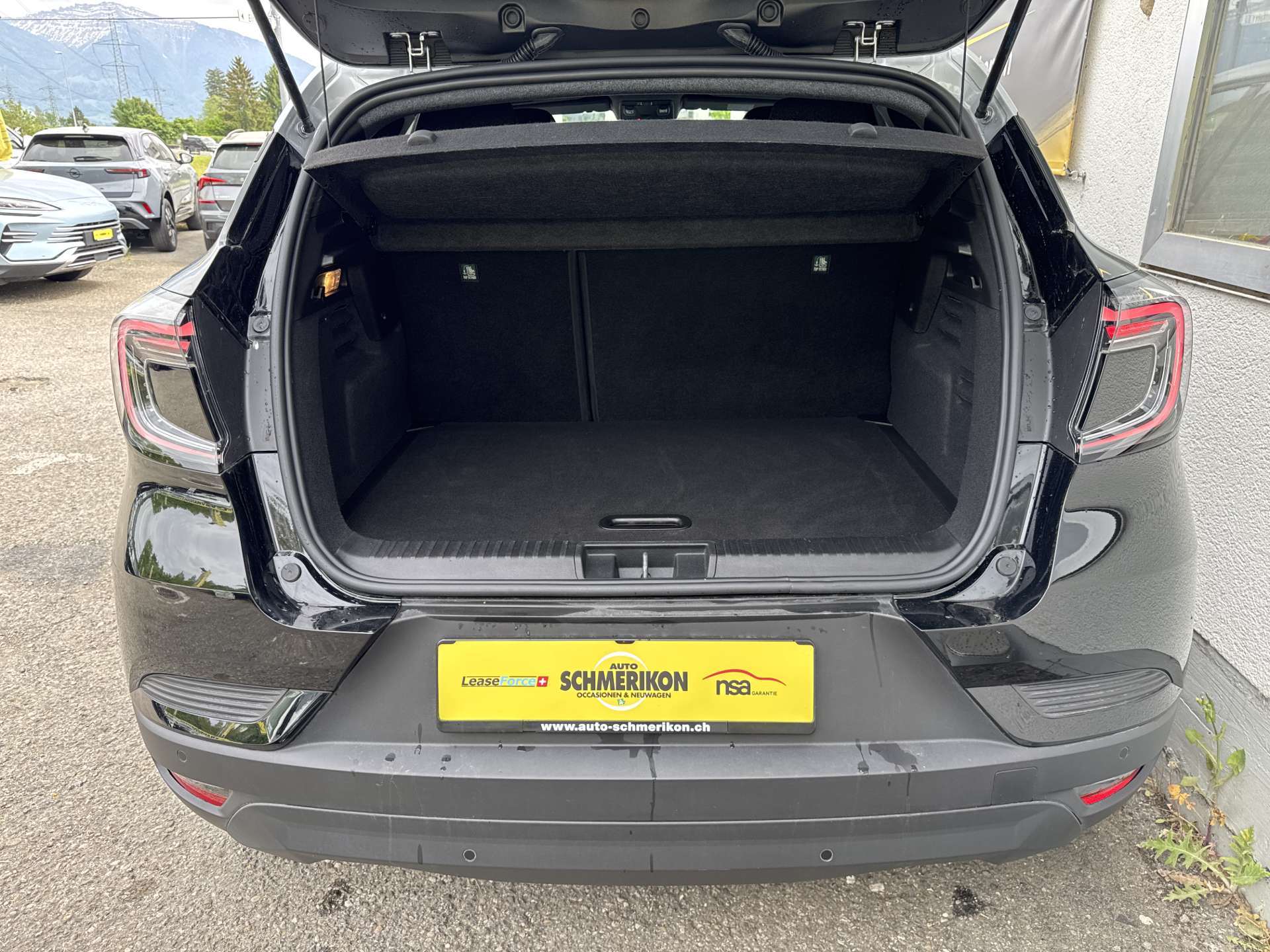 RENAULT Captur 1.8 E-Tech 160 Techno DHT-Automat-image-8