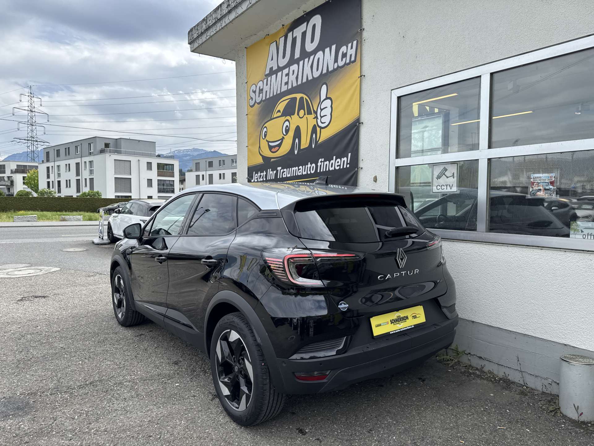 RENAULT Captur 1.8 E-Tech 160 Techno DHT-Automat-image-2
