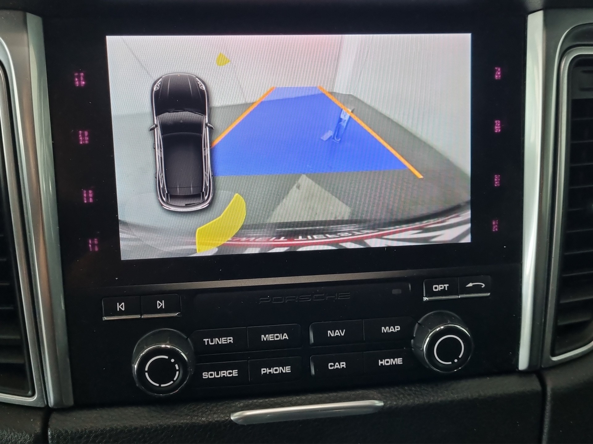 PORSCHE Macan 3.0 V6 GTS-image-13