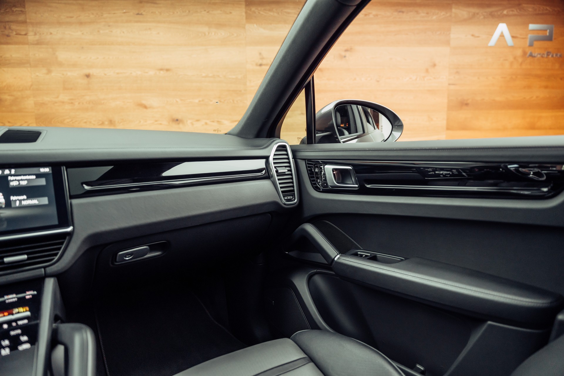 PORSCHE Cayenne S Coupé-image-10