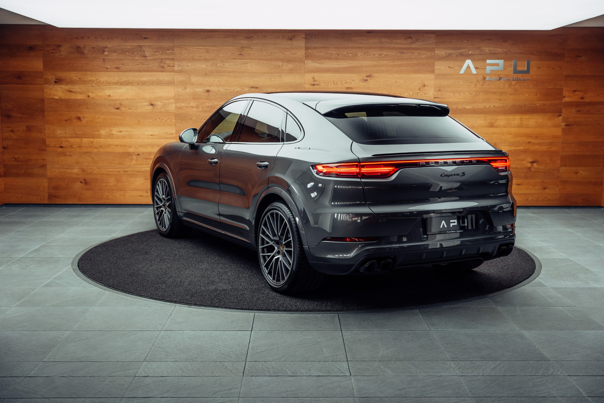 PORSCHE Cayenne S Coupé-image-2