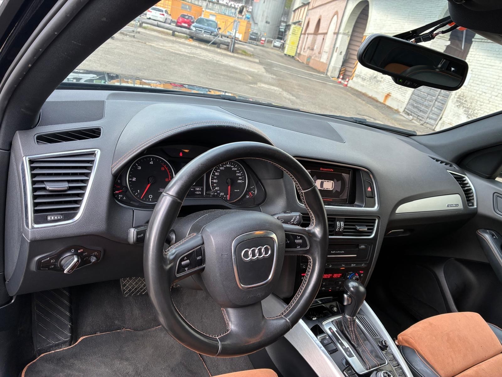 AUDI Q5 3.0 TDI quattro S-tronic-image-8